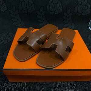 Hermes Women's Brown Authentic Sandals